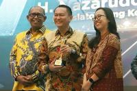 Bambang Patijaya Sabet Penghargaan Pimpinan Fokus Transisi Energi